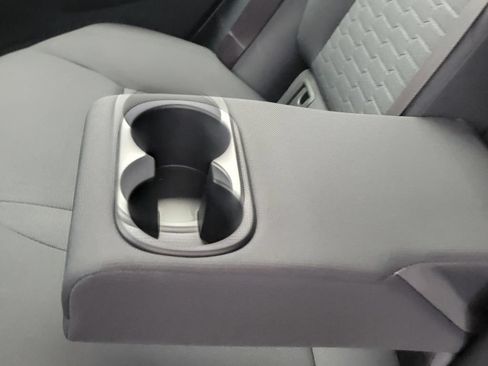 Used 2022 Toyota Corolla SE w/ SE Preferred Package FWD image 32