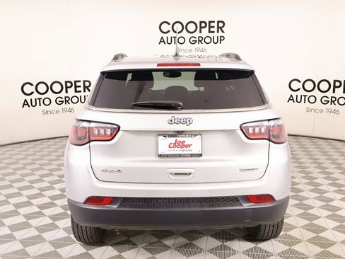 Used 2025 Jeep Compass Latitude image 20