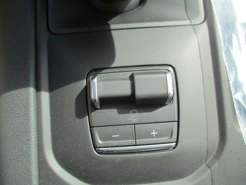 New 2026 GMC Sierra 1500 AT4 w/ AT4 Premium Package AWD/4WD image 24