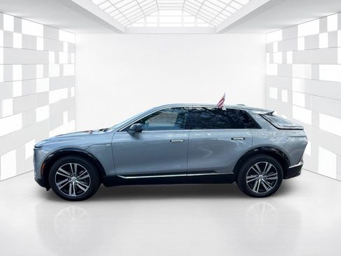 Used 2024 Cadillac Lyriq Luxury RWD image 4