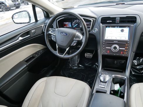 Certified 2018 Ford Fusion Titanium image 9