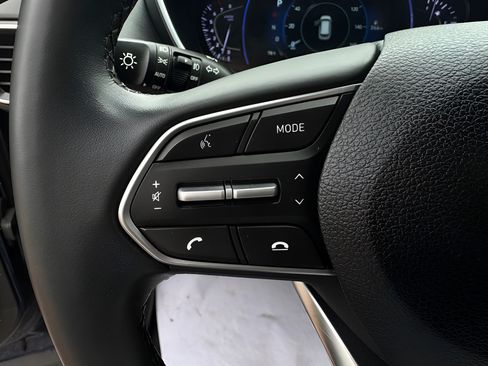 Used 2020 Hyundai Santa Fe Limited AWD/4WD image 21