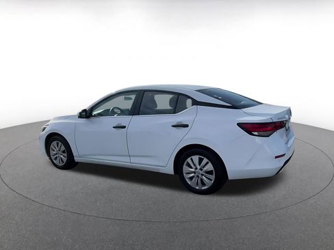 Used 2025 Nissan Sentra S image 10