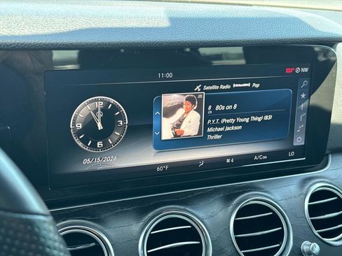 Used 2017 Mercedes-Benz E 300 4MATIC image 23