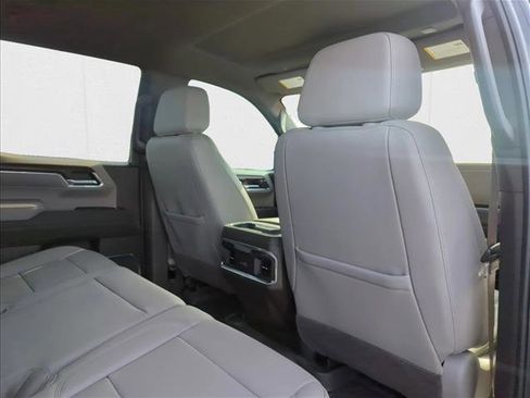 Used 2024 GMC Sierra 1500 SLT w/ SLT Convenience Package image 13