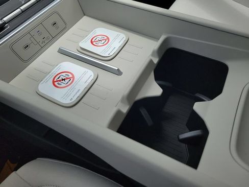 New 2026 Hyundai Santa Fe SE FWD image 16