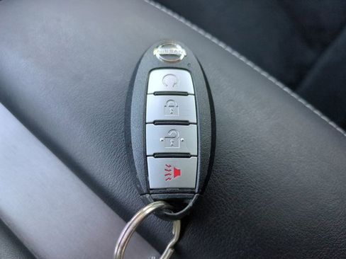 Used 2021 Nissan Murano SV image 27