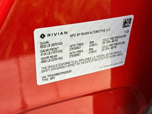 Used 2023 Rivian R1S Adventure Dual AWD/4WD image 36