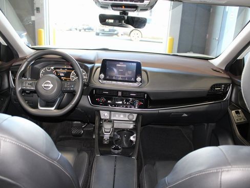 Used 2023 Nissan Rogue SL image 26