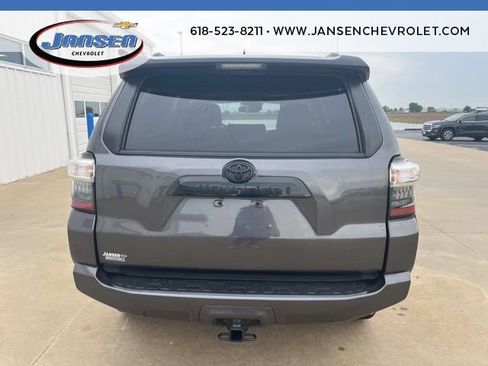 Used 2021 Toyota 4Runner Venture w/ Moonroof Package AWD/4WD image 5