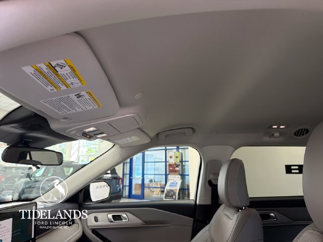 New 2026 Ford Explorer Active w/ Active Comfort Package RWD image 25