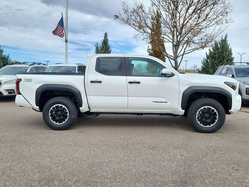 New 2025 Toyota Tacoma TRD Off-Road w/ TRD Off Road Premium Package image 2