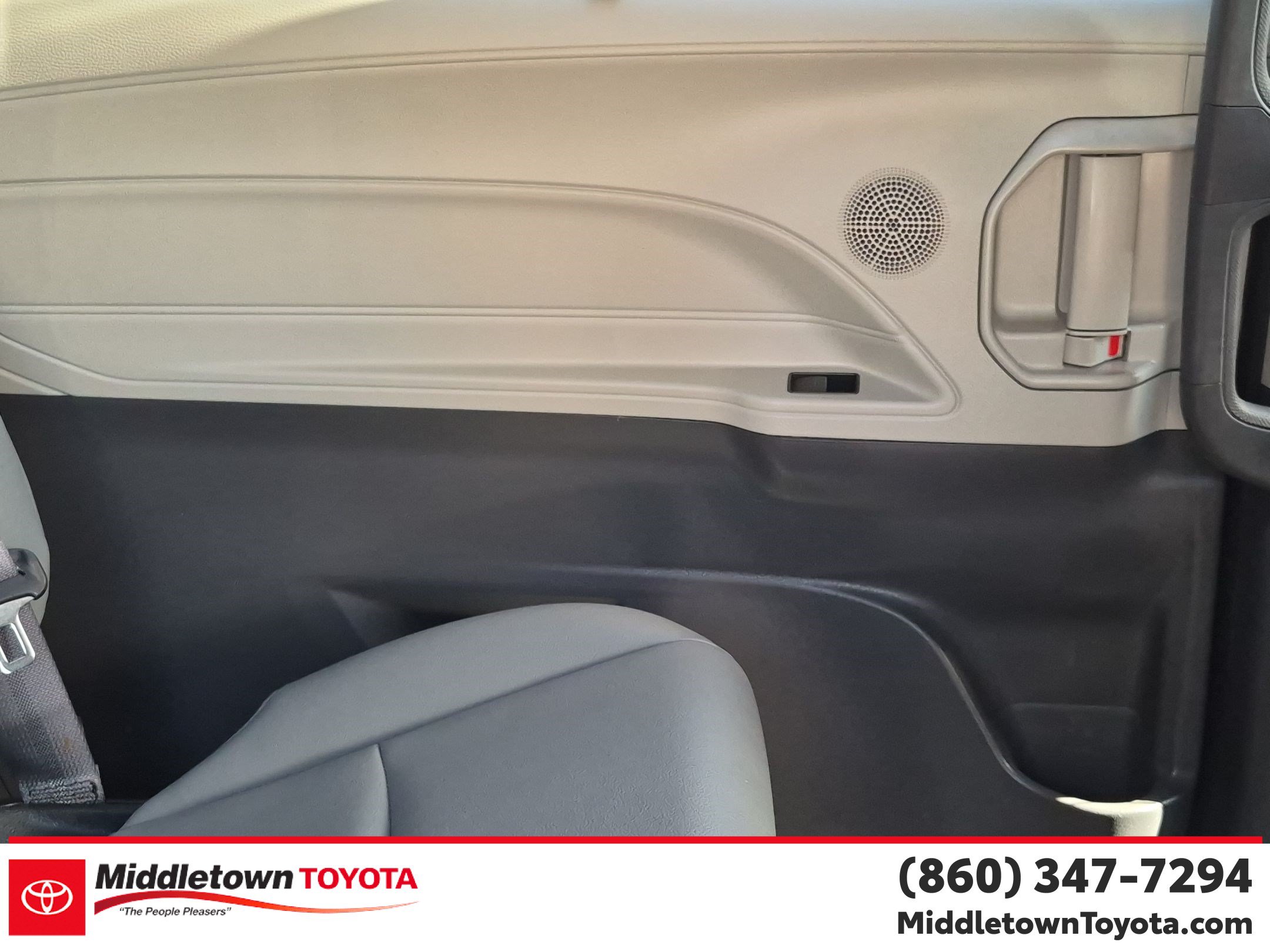 Certified 2024 Toyota Sienna XLE w/ XLE Plus Package AWD/4WD image 29