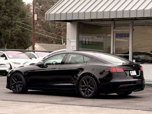 Used 2022 Tesla Model S Standard Range image 8