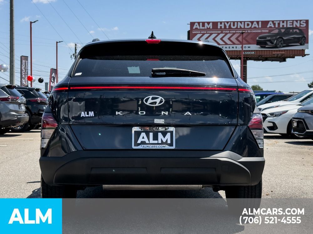 Certified 2024 Hyundai Kona SEL FWD image 5