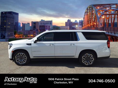 Used 2023 GMC Yukon XL Denali Ultimate image 6