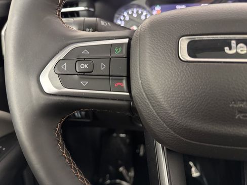 Used 2022 Jeep Compass Limited w/ Sun and Sound Group image 32