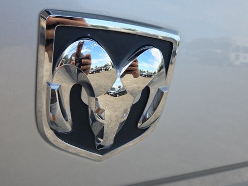 Used 2018 RAM 1500 Big Horn RWD image 27