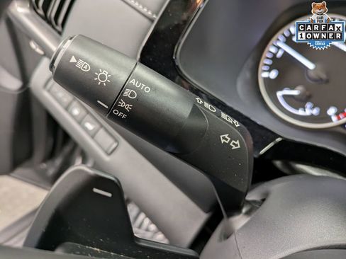 Used 2025 Nissan Pathfinder SL w/ SL Premium Package image 17