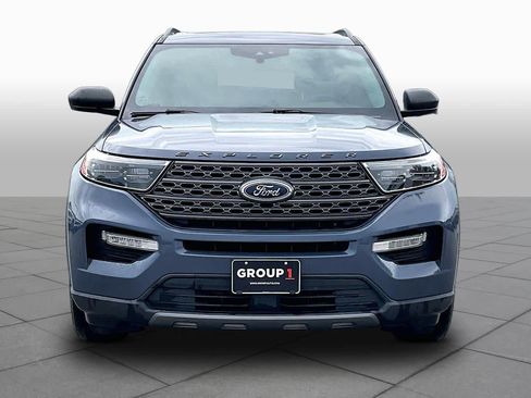 Used 2021 Ford Explorer XLT w/ Equipment Group 202A RWD image 4