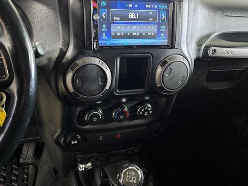 Used 2014 Jeep Wrangler Sport w/ Connectivity Group image 13