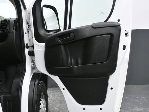 Used 2024 RAM ProMaster 2500 w/ Convenience Group FWD image 13