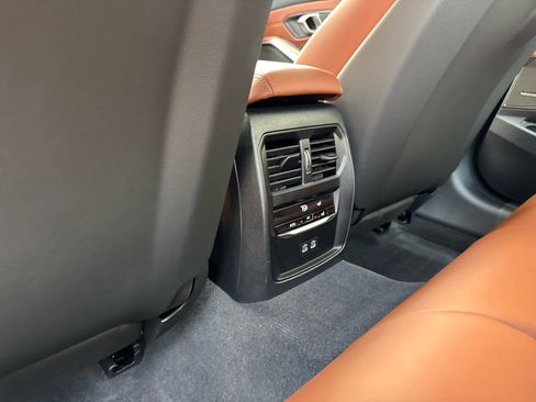 Certified 2025 BMW M3 Competition w/ Executive Package image 18