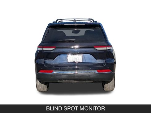 Used 2023 Jeep Grand Cherokee Limited image 10