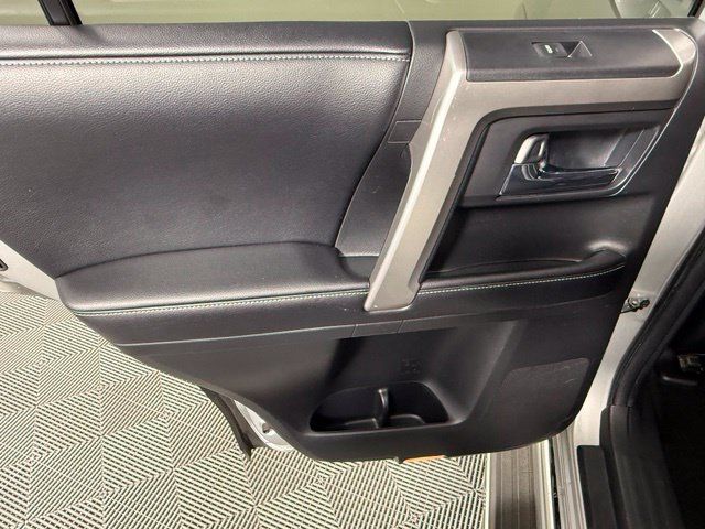 Used 2016 Toyota 4Runner Limited RWD image 40