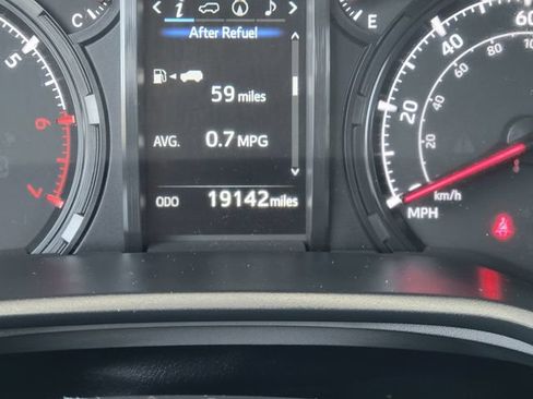 Used 2023 Toyota 4Runner SR5 AWD/4WD image 10