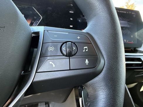 Used 2025 BMW X2 xDrive28i w/ Technology Package image 35