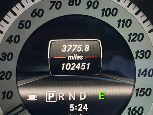 Used 2013 Mercedes-Benz C 250 Sedan image 19