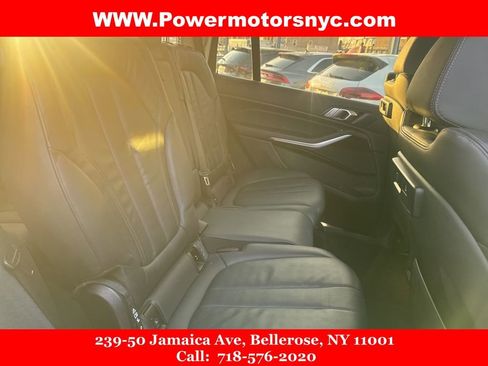 Used 2021 BMW X7 xDrive40i w/ Parking Assistance Package image 18