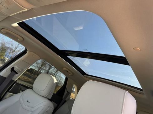 Used 2023 Cadillac XT5 Premium Luxury image 23