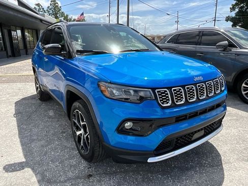 Used 2024 Jeep Compass Limited image 3
