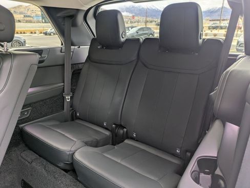 Certified 2023 Land Rover Range Rover Long Wheelbase Autobiography image 28