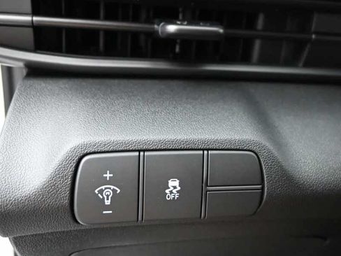 New 2026 Hyundai Elantra SEL Sport FWD image 24