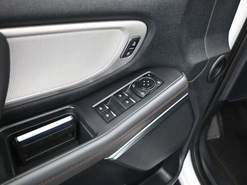 Used 2025 Ford Expedition Max Active AWD/4WD image 18