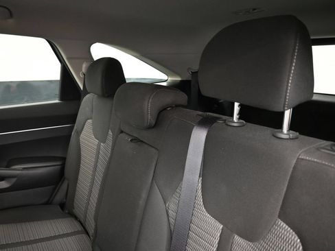 Certified 2022 Kia Sorento LX FWD image 12