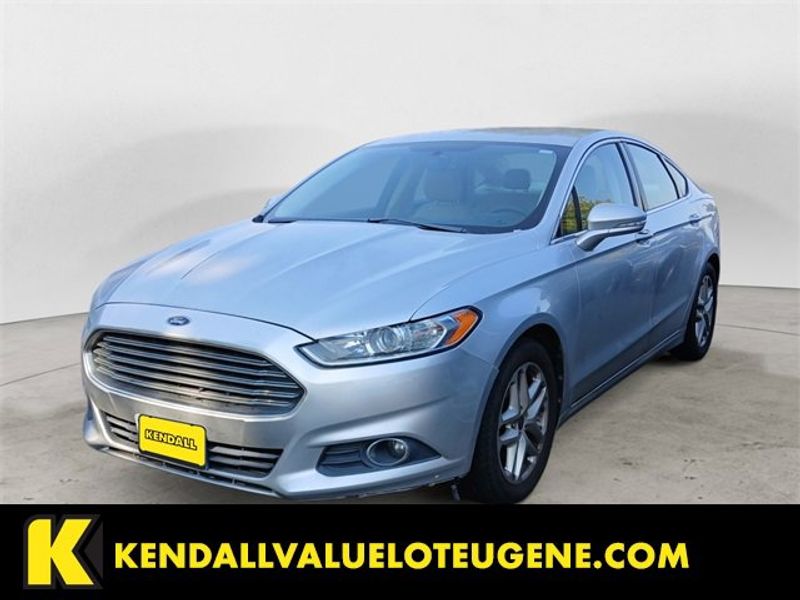 Used 2013 Ford Fusion SE image 1