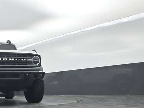 Certified 2021 Ford Bronco Black Diamond w/ Sasquatch Package AWD/4WD image 46
