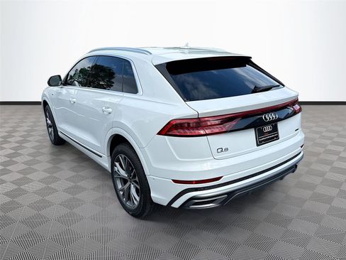 Used 2023 Audi Q8 Premium Plus AWD/4WD image 5