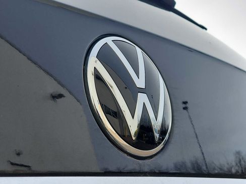 Used 2021 Volkswagen Atlas SE image 30