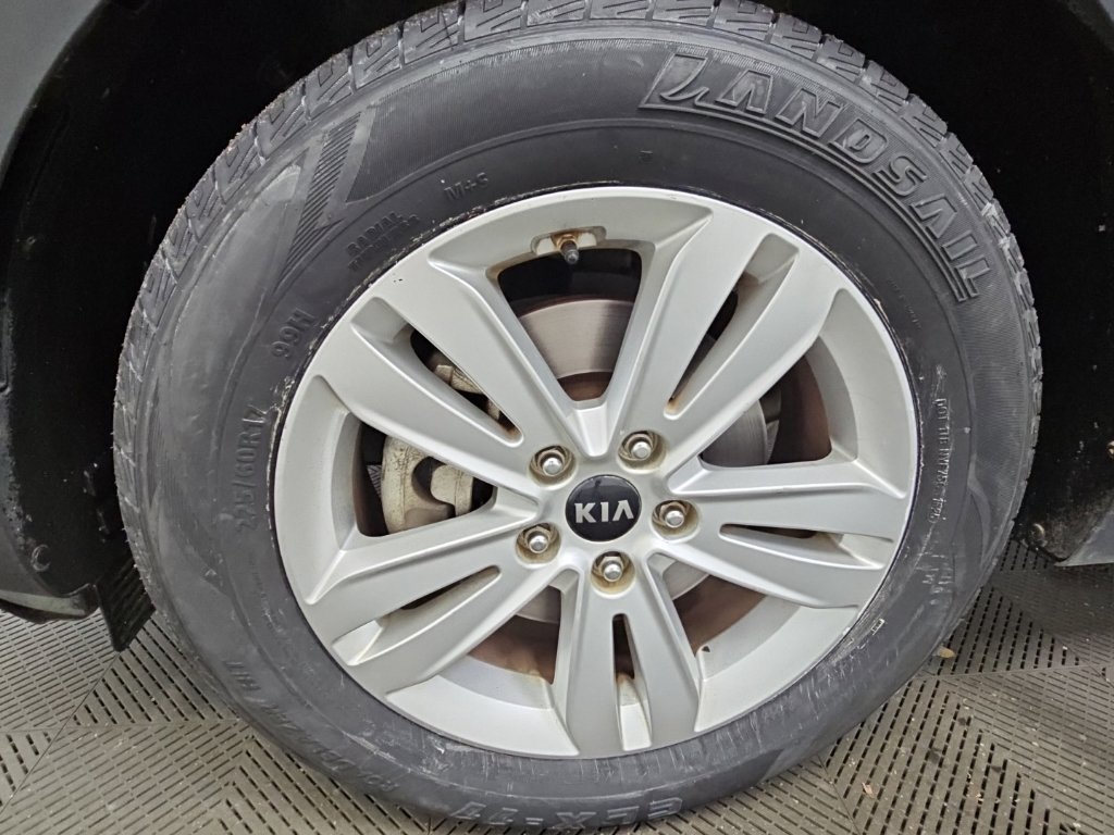 Used 2019 Kia Sportage LX FWD image 38