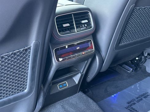 New 2025 Mercedes-Benz GLE 53 AMG 4MATIC image 15