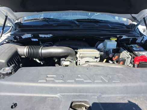 Used 2019 RAM 1500 Laramie image 9