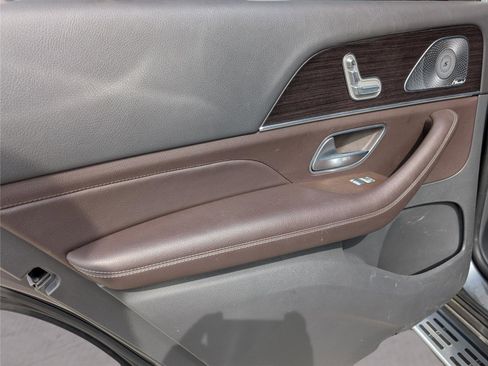 Used 2020 Mercedes-Benz GLS 450 4MATIC image 35