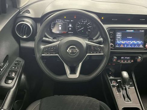 Used 2021 Nissan Kicks SV FWD image 17