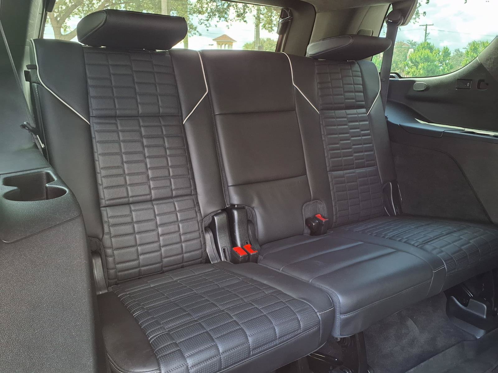 Certified 2023 Cadillac Escalade Sport Platinum w/ LPO, ONYX Package AWD/4WD image 17