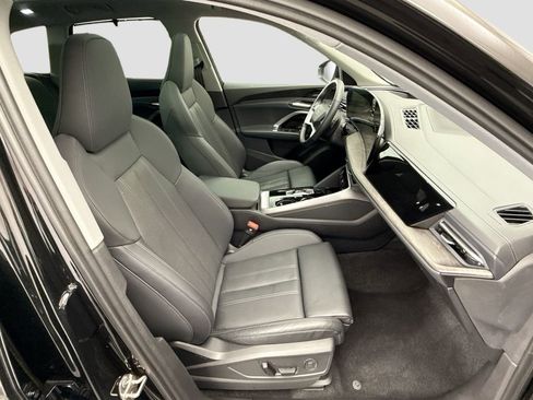 Used 2025 Audi Q5 Premium Plus w/ Premium Plus AWD/4WD image 19